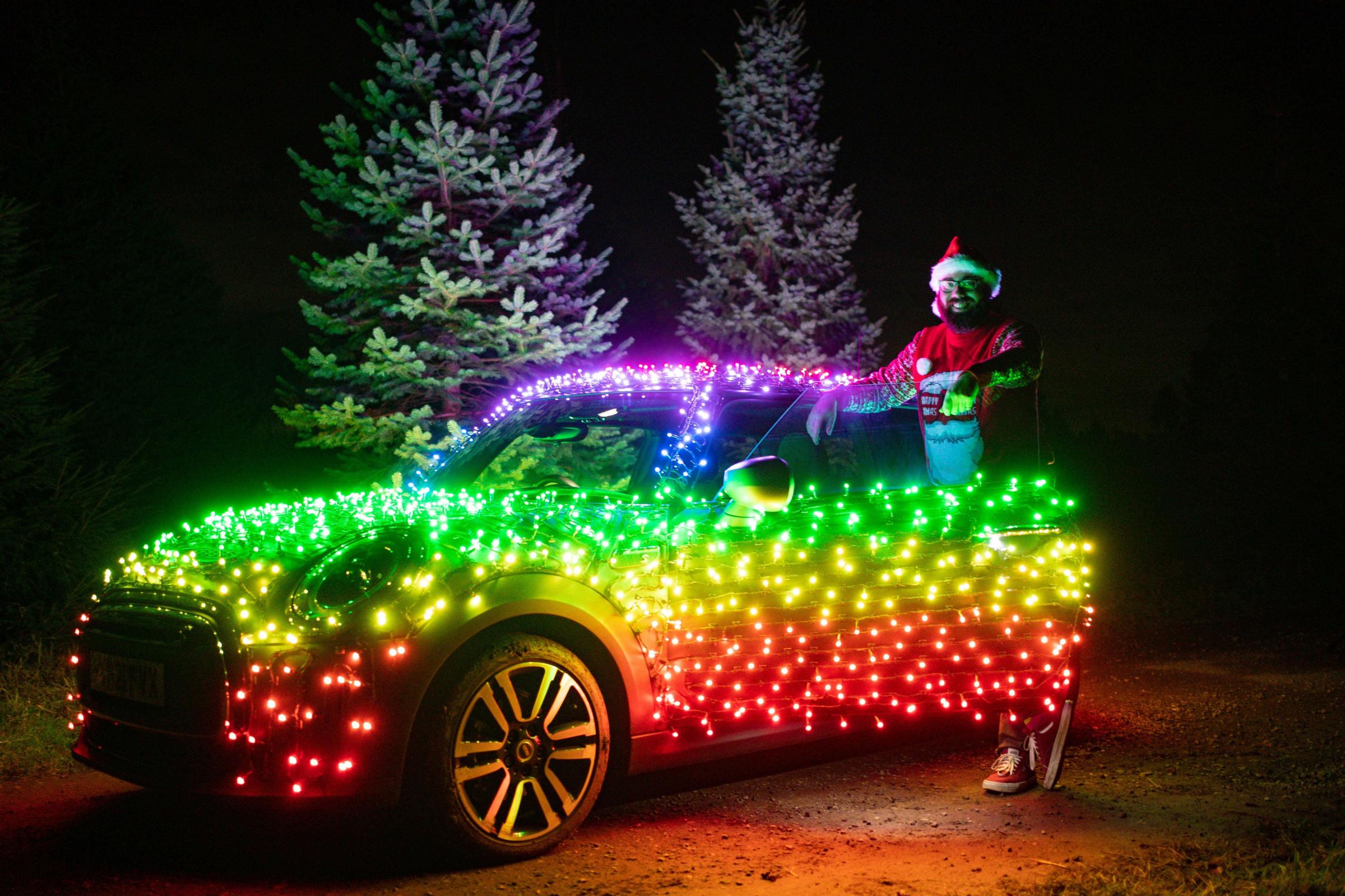 Free Christmas Light 2022 Mini Wrapped In 2,000 Christmas Lights Touring Uk To Raise Money For  Charity | Bucks Free Press